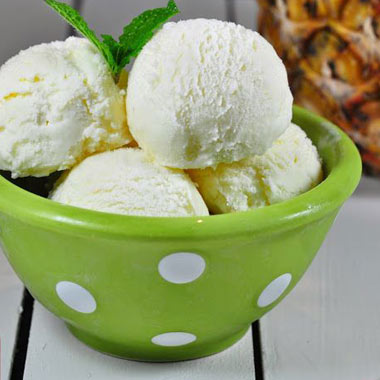 طرز تهیه بستنی آناناس و ریحان