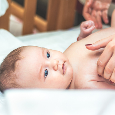 سکسکه در نوزادان نشانه چیست؟