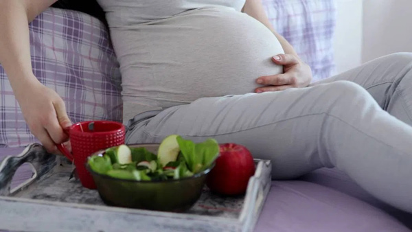  تغذیه در دوران بارداری