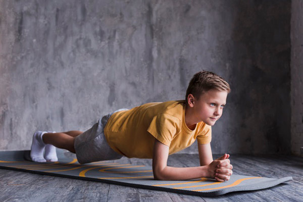 تشویق کودکان به ورزش کردن