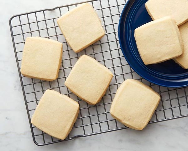 طرز تهیه بیسکویت شرت برد