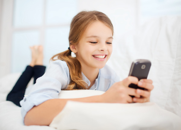 مضرات تلفن همراه برای کودک چیست