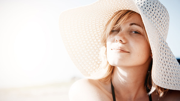 روغن نارگیل برای محافظت از موی سر در برابر نور خورشید